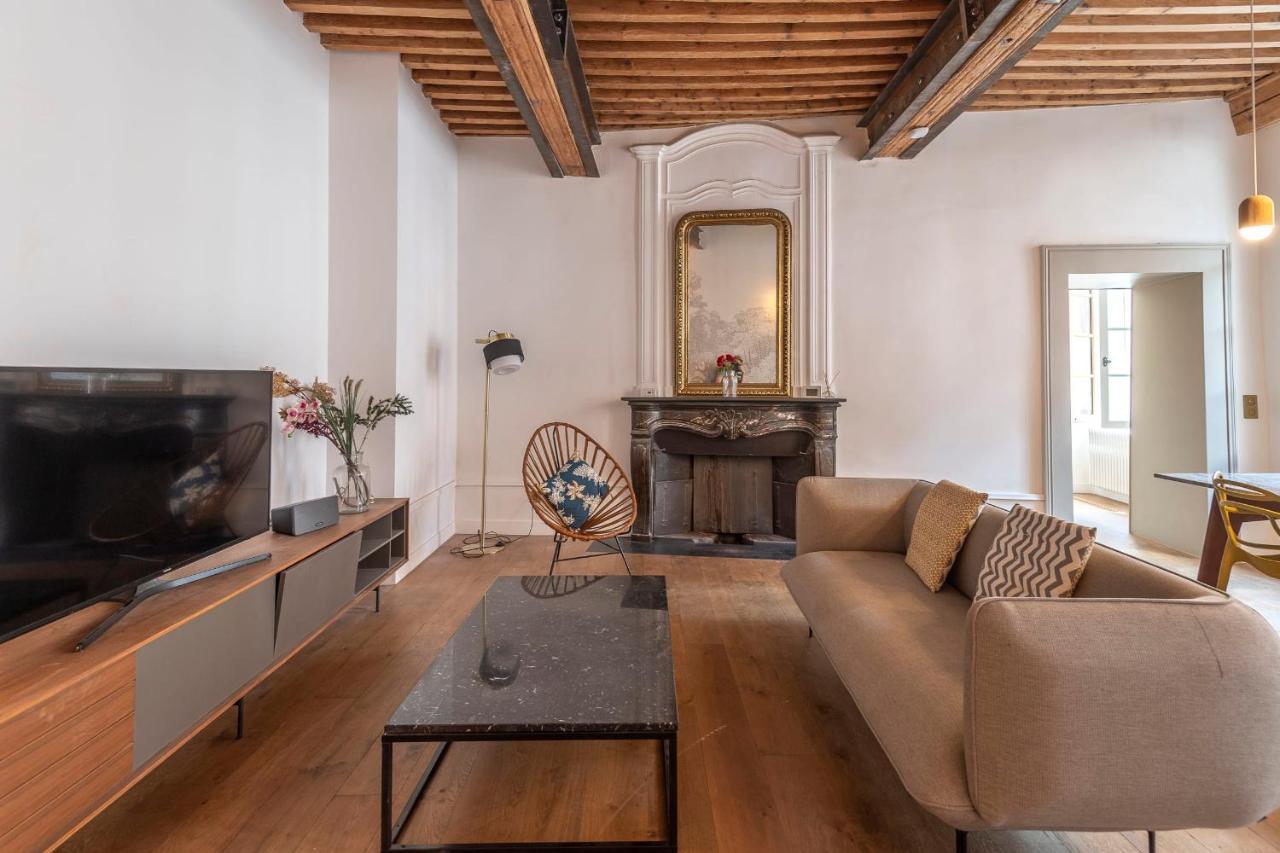 Apartamento espaçoso Classificado 4 estrelas no coração da cidade velha Apartamento Annecy Exterior foto