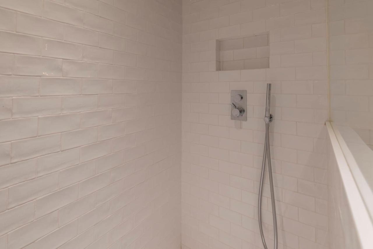 Apartamento espaçoso Classificado 4 estrelas no coração da cidade velha Apartamento Annecy Exterior foto